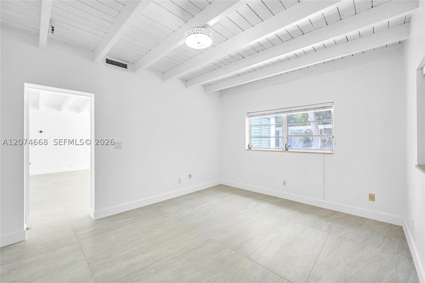7480 SW 122nd St, Pinecrest FL 33156