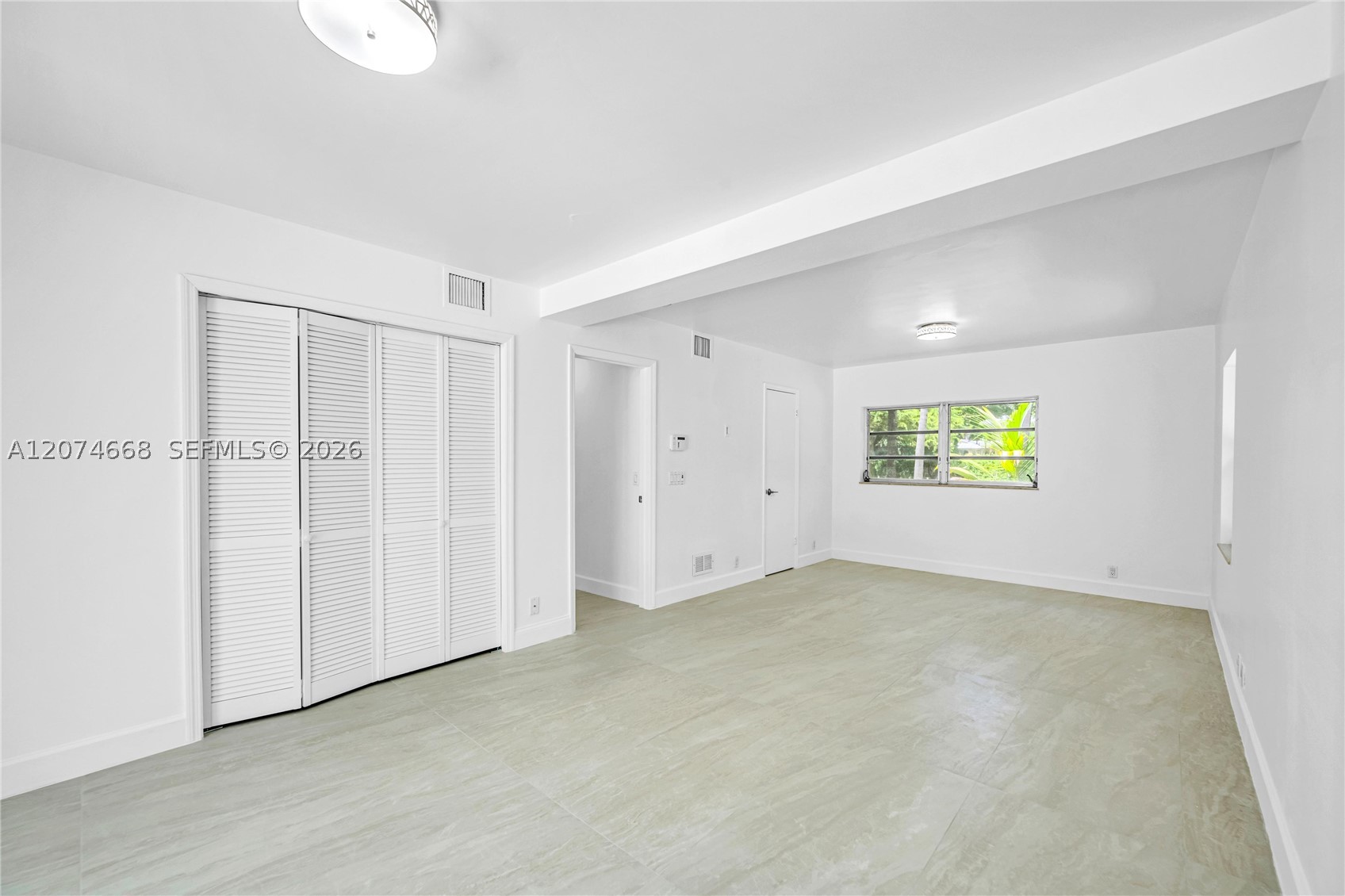 7480 SW 122nd St, Pinecrest FL 33156