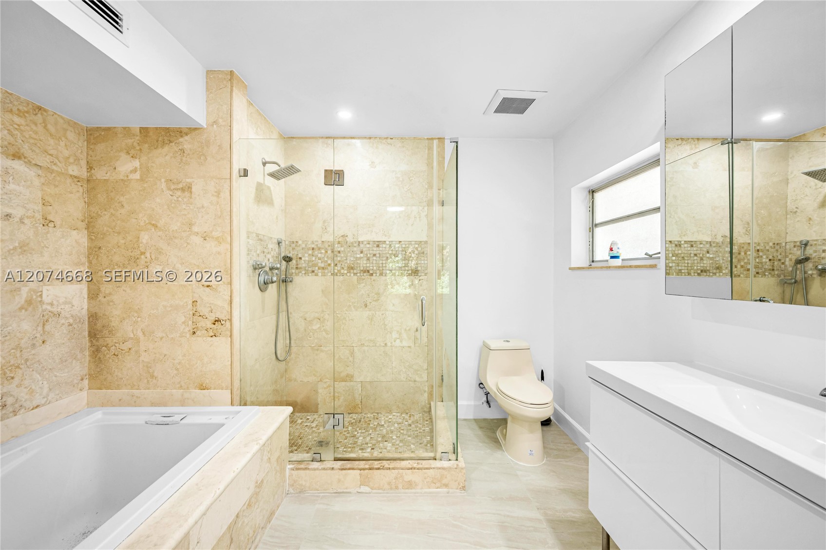 7480 SW 122nd St, Pinecrest FL 33156