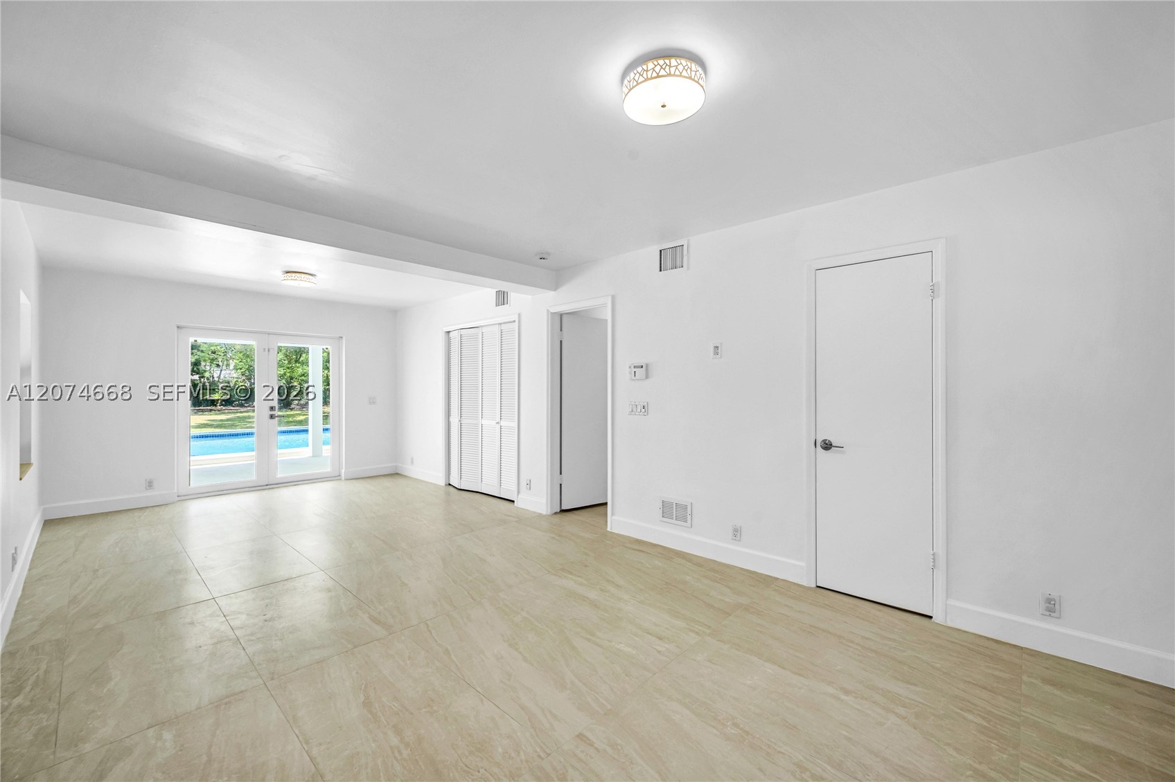 7480 SW 122nd St, Pinecrest FL 33156