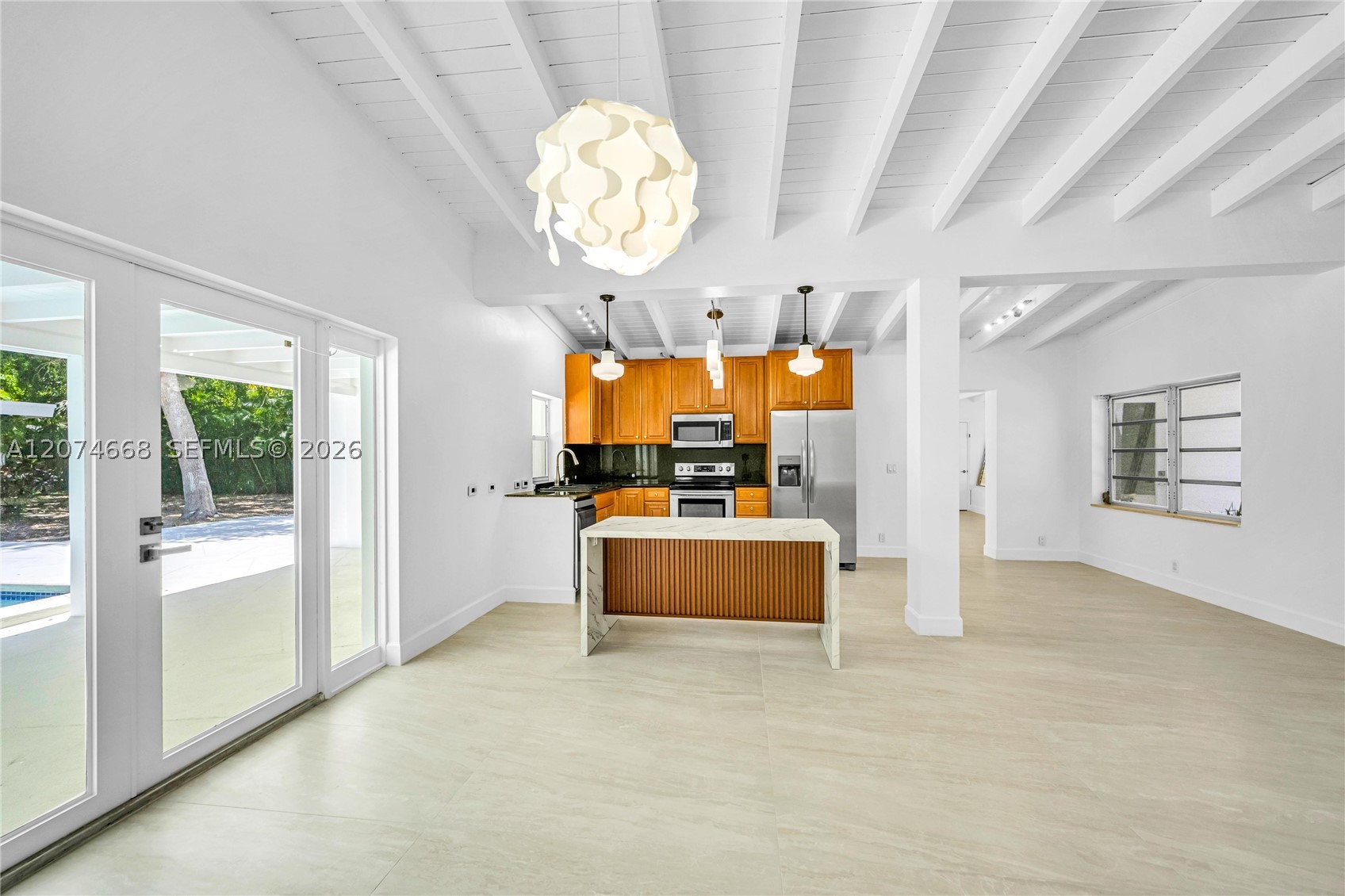 7480 SW 122nd St, Pinecrest FL 33156