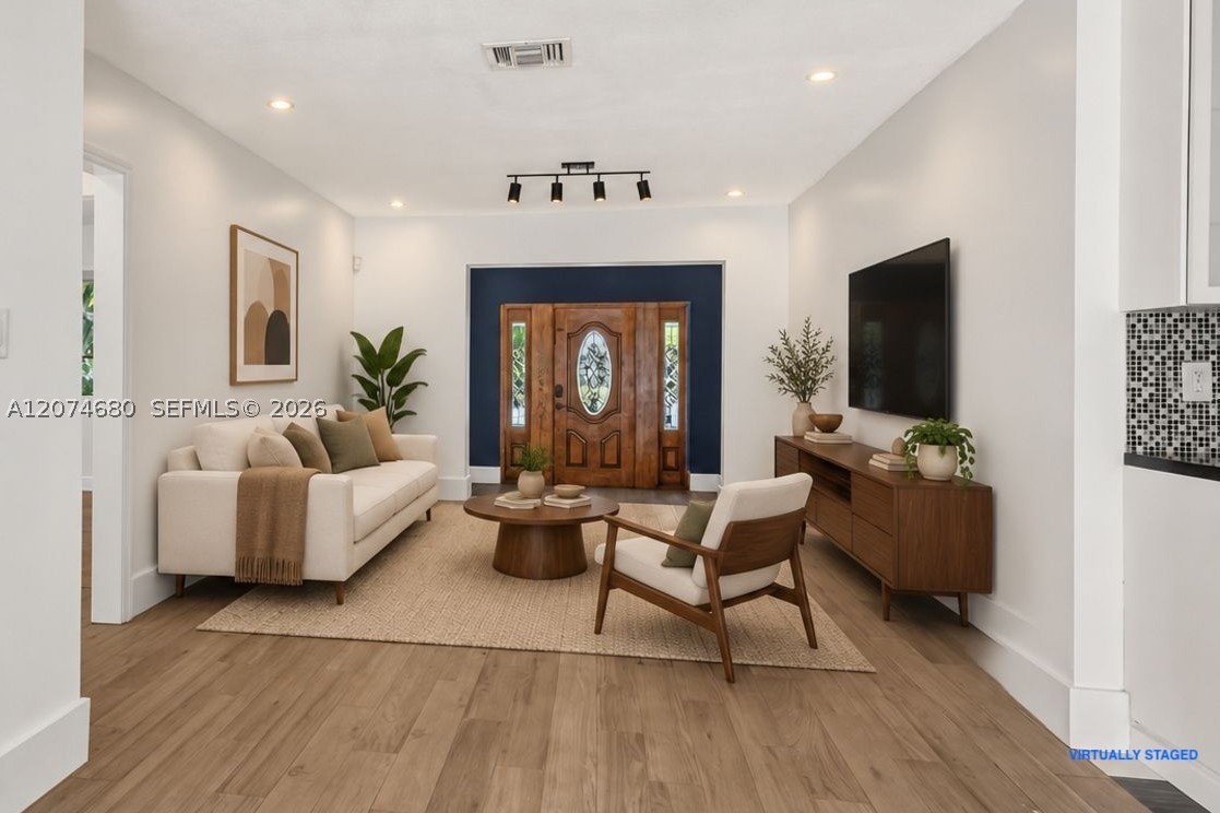 447 Blue Rd, Coral Gables FL 33146