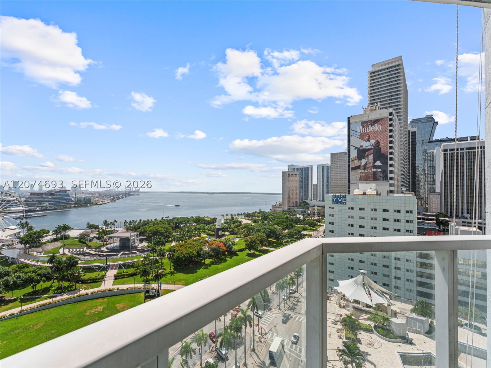 244 Biscayne Blvd #1803, Miami FL 33132