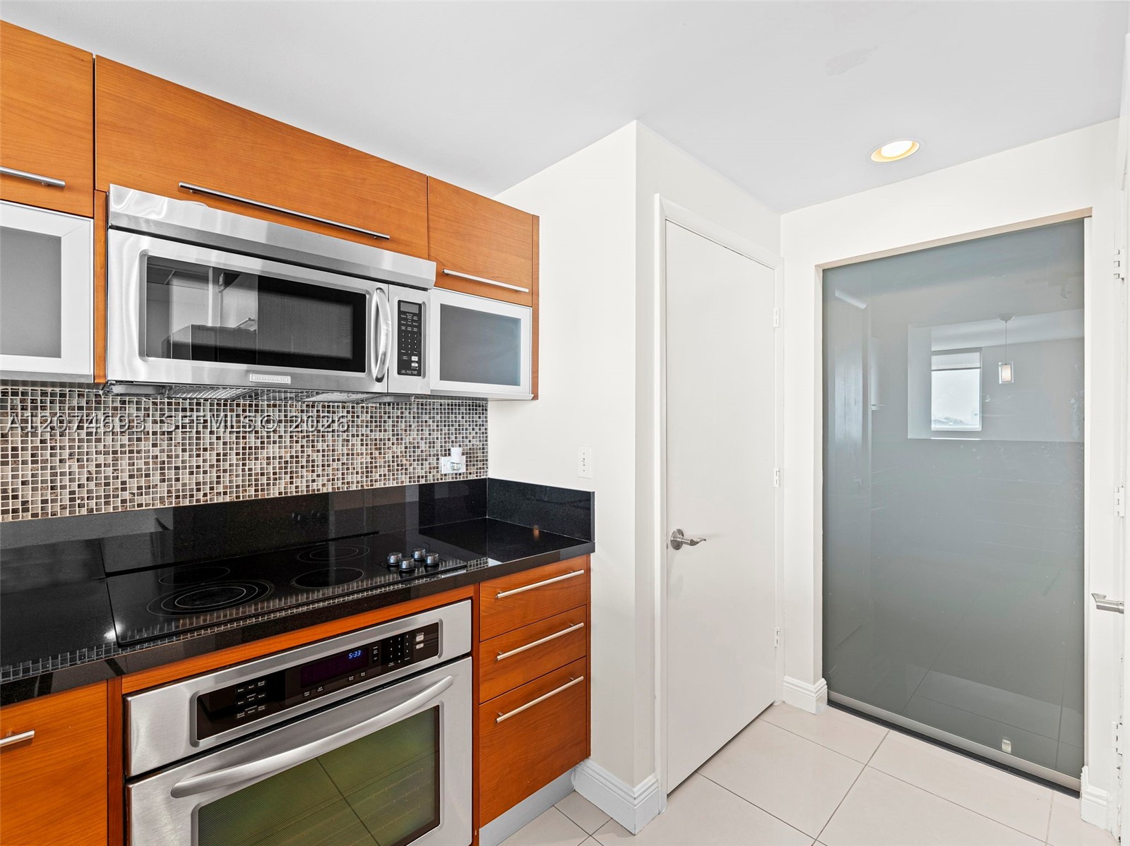 244 Biscayne Blvd #1803, Miami FL 33132