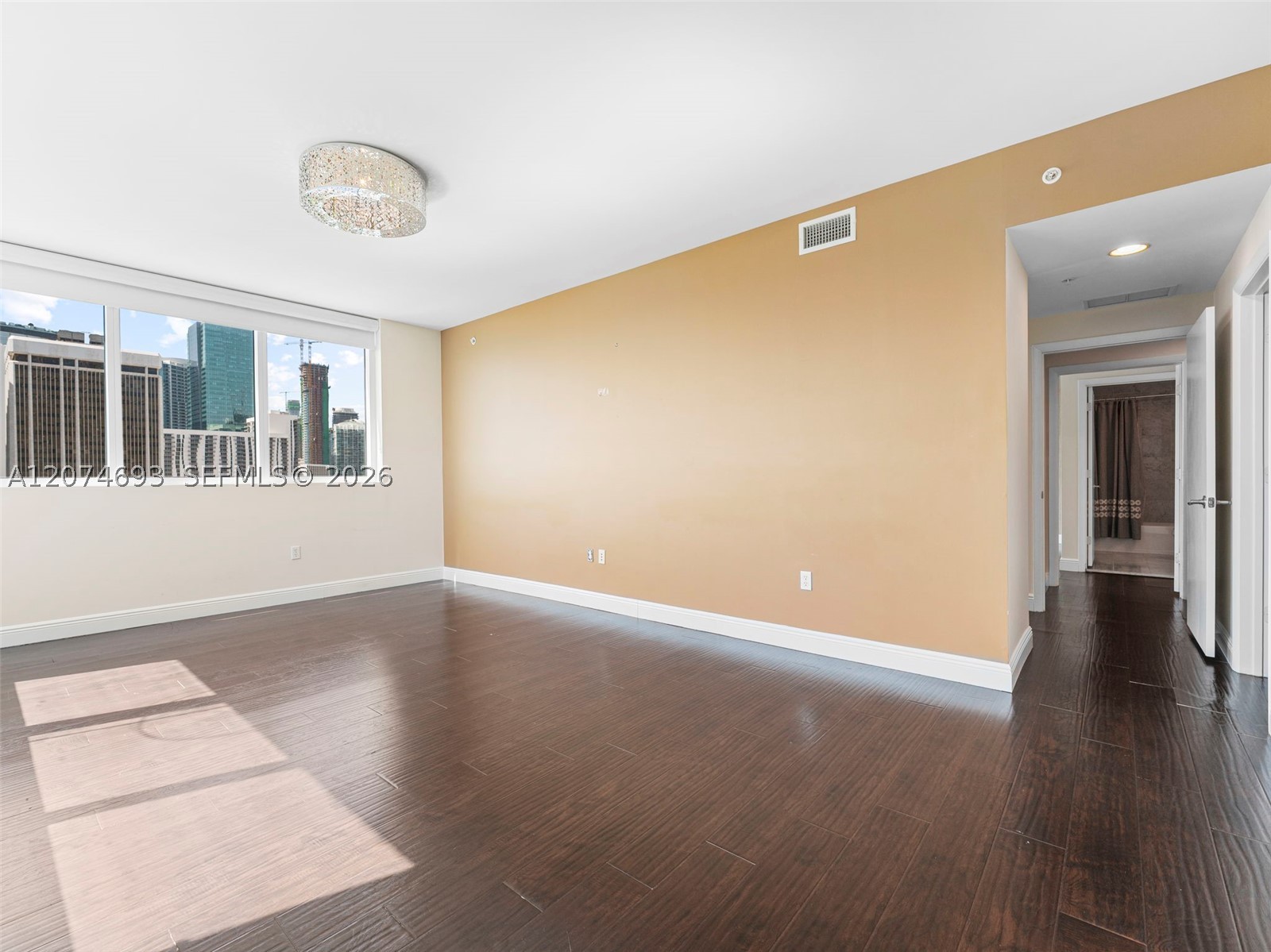 244 Biscayne Blvd #1803, Miami FL 33132