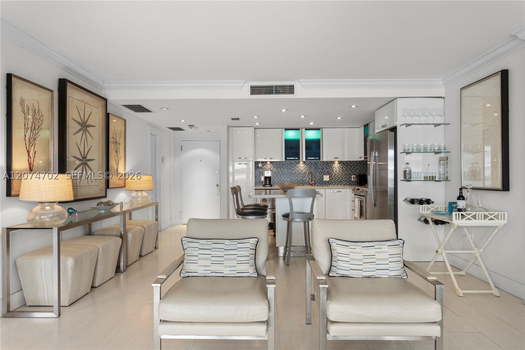 199 Ocean Lane Dr #902, Key Biscayne FL 33149