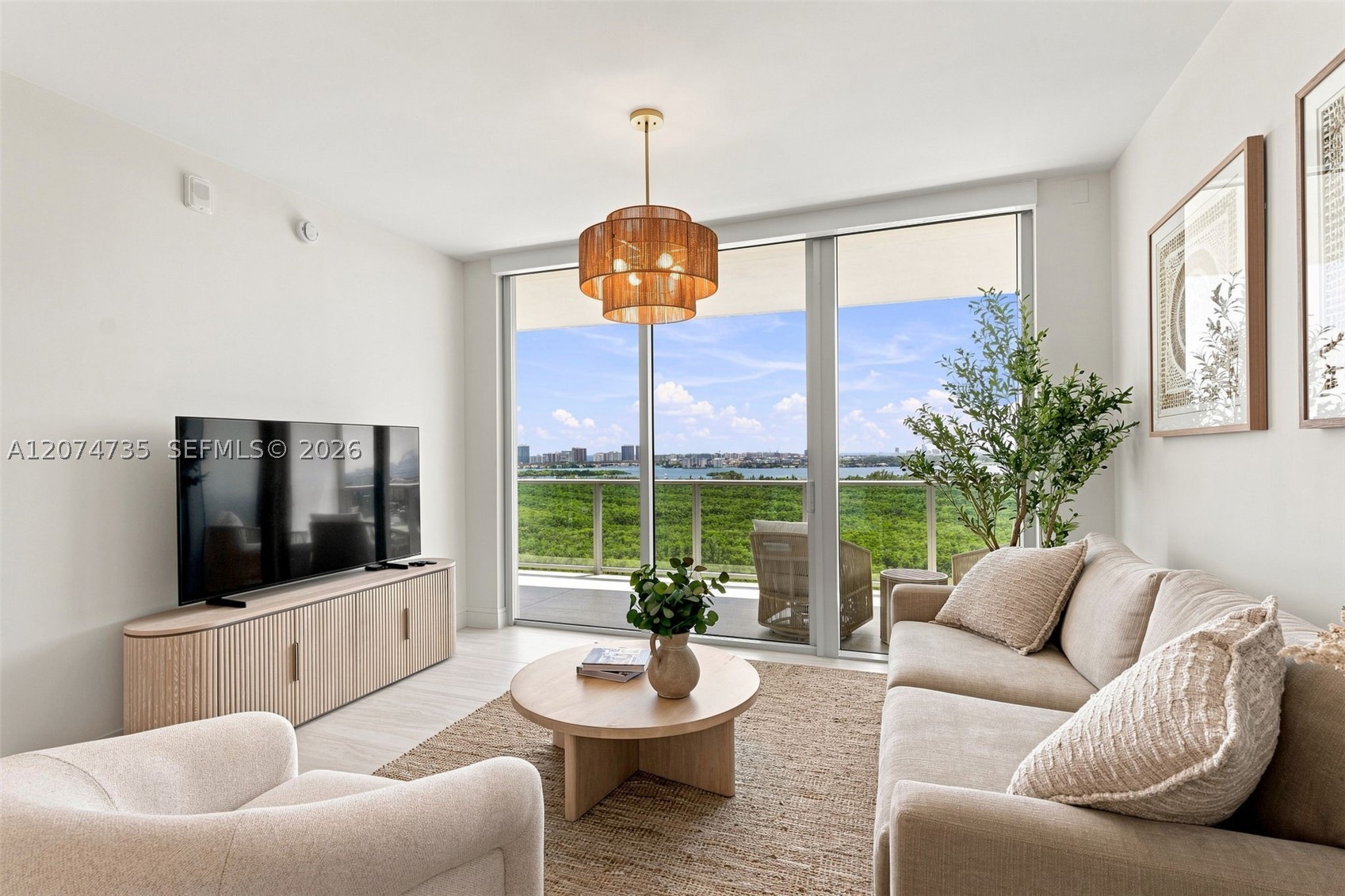 2411 Laguna Circle #1704, North Miami FL 33181