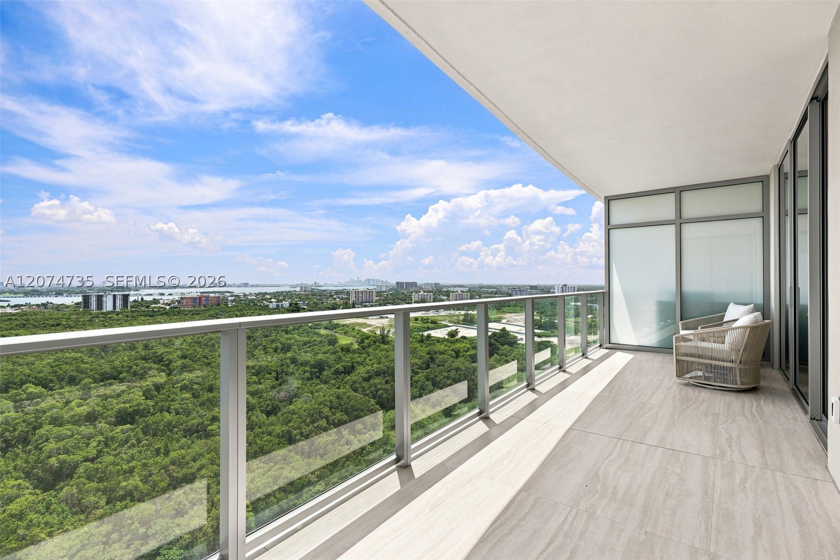 2411 Laguna Circle #1704, North Miami FL 33181