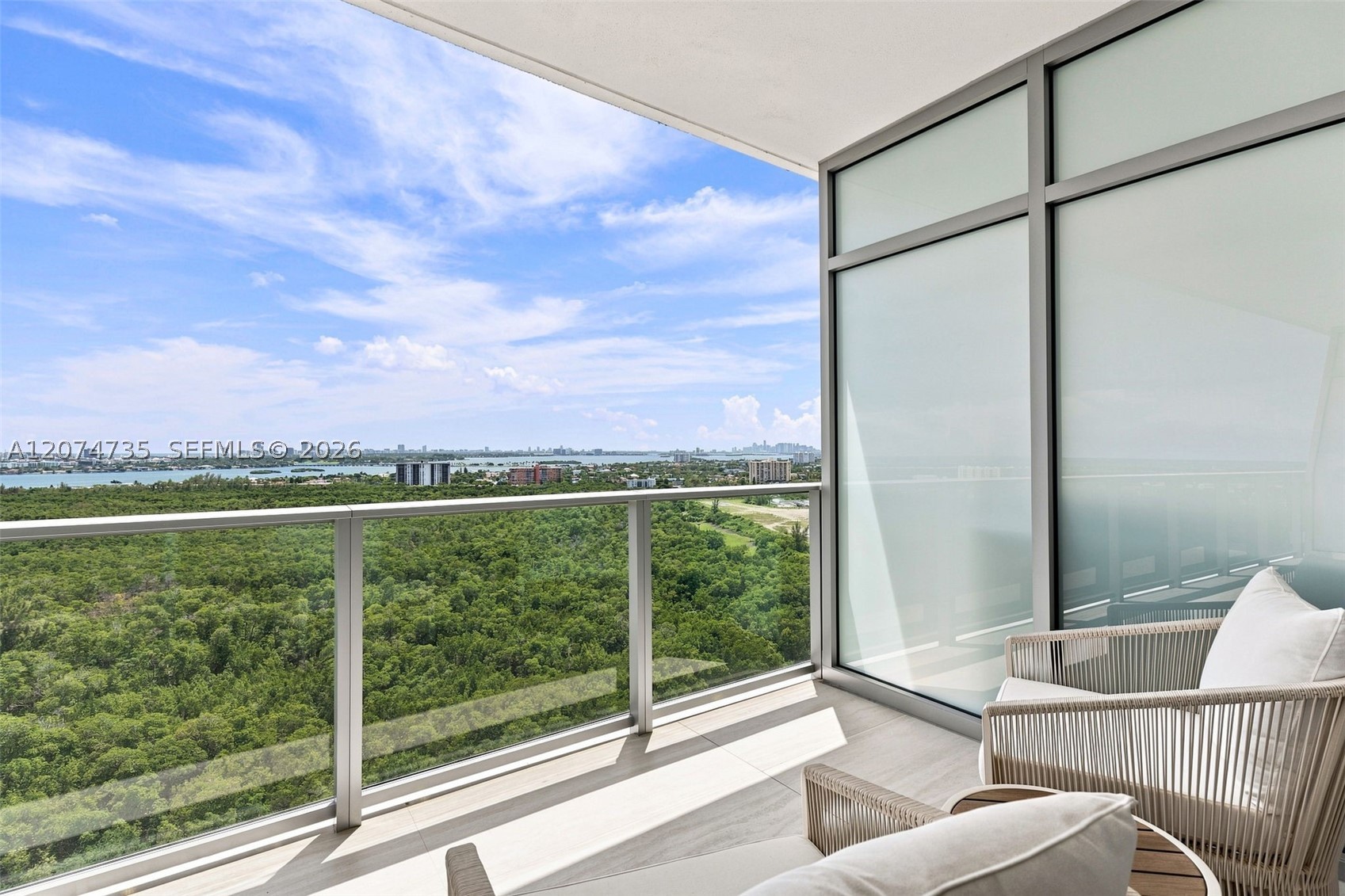 2411 Laguna Circle #1704, North Miami FL 33181