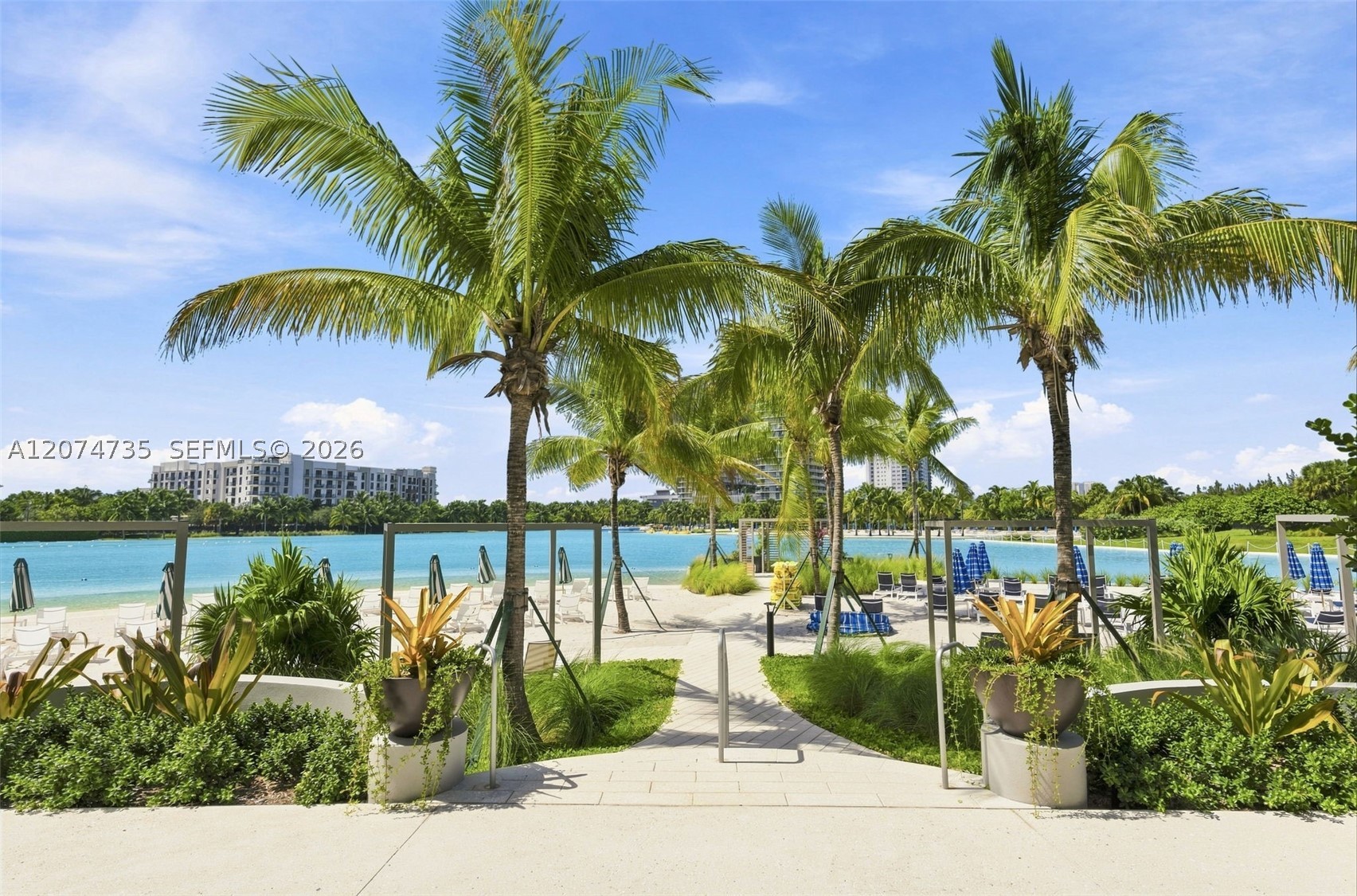 2411 Laguna Circle #1704, North Miami FL 33181