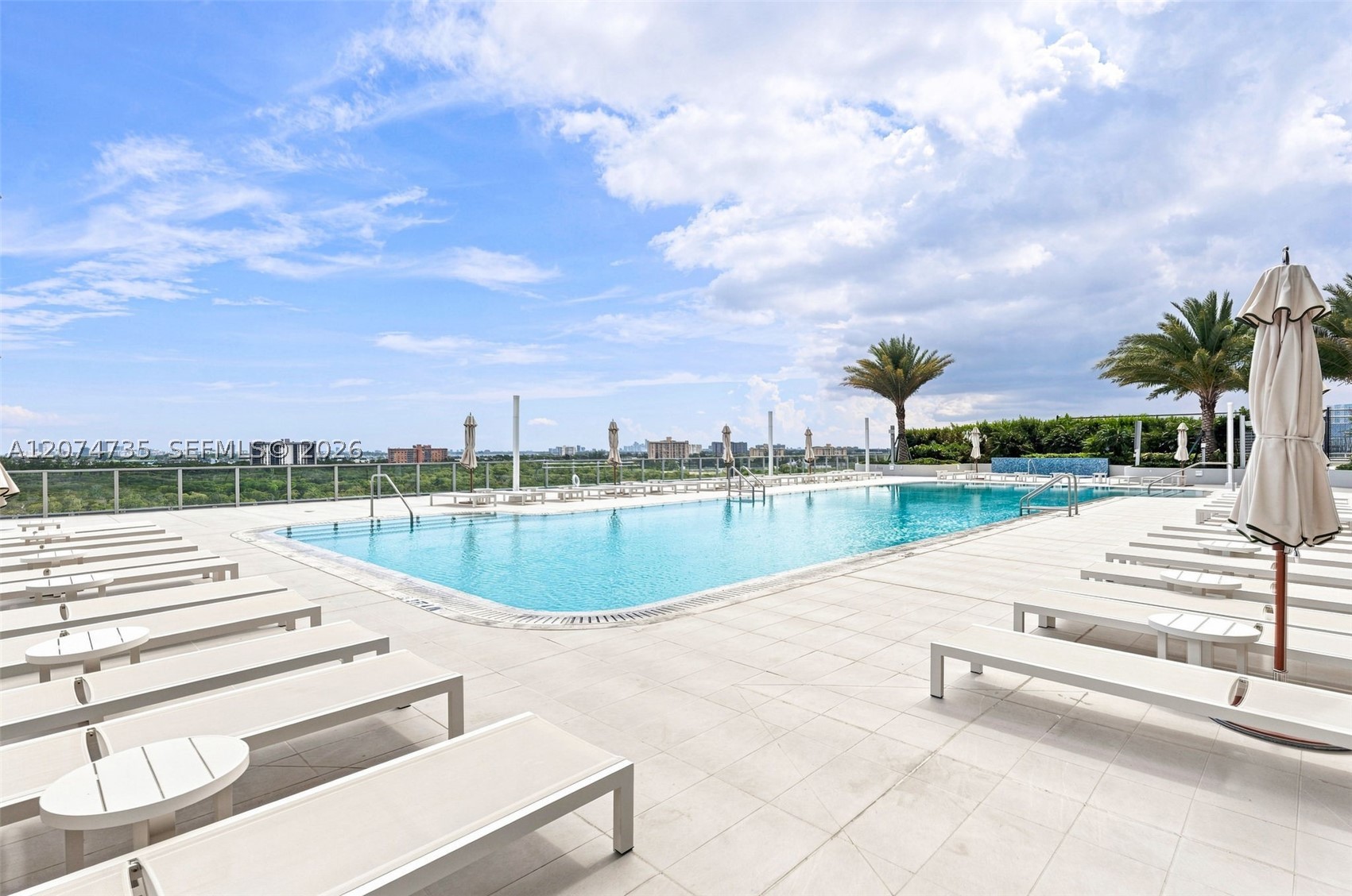 2411 Laguna Circle #1704, North Miami FL 33181