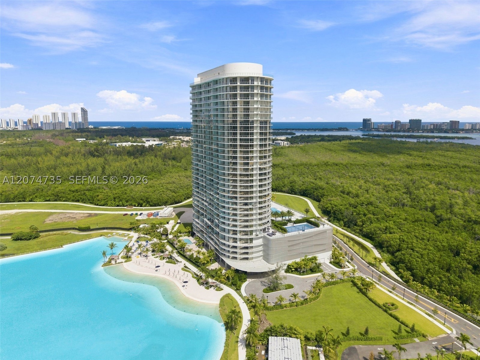 2411 Laguna Circle #1704, North Miami FL 33181