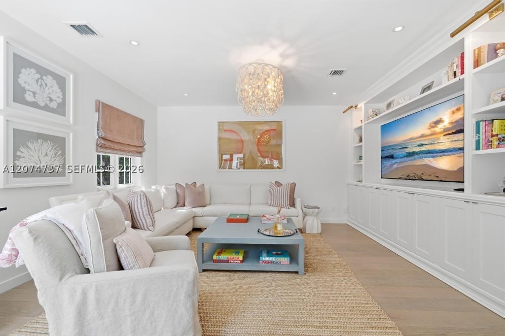 2532 NW Lake Ave, Miami Beach FL 33140