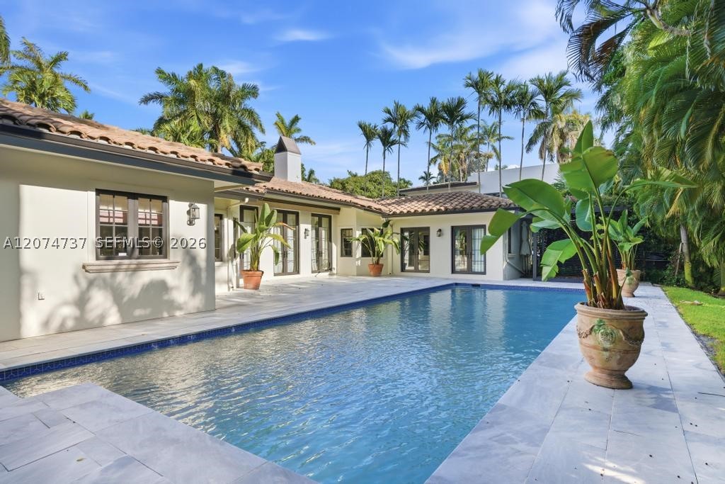2532 NW Lake Ave, Miami Beach FL 33140