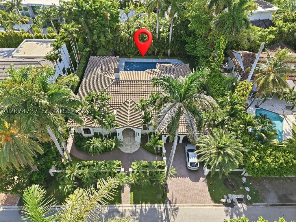 2532 NW Lake Ave, Miami Beach FL 33140