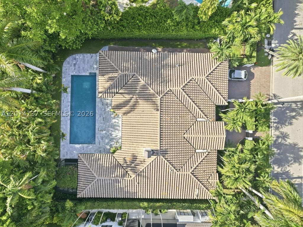 2532 NW Lake Ave, Miami Beach FL 33140