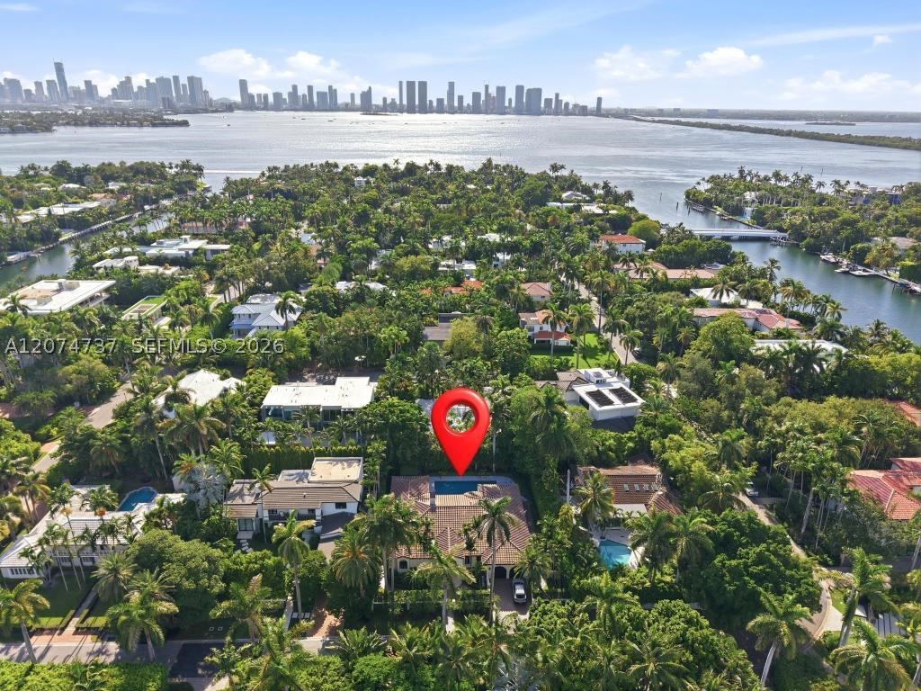 2532 NW Lake Ave, Miami Beach FL 33140