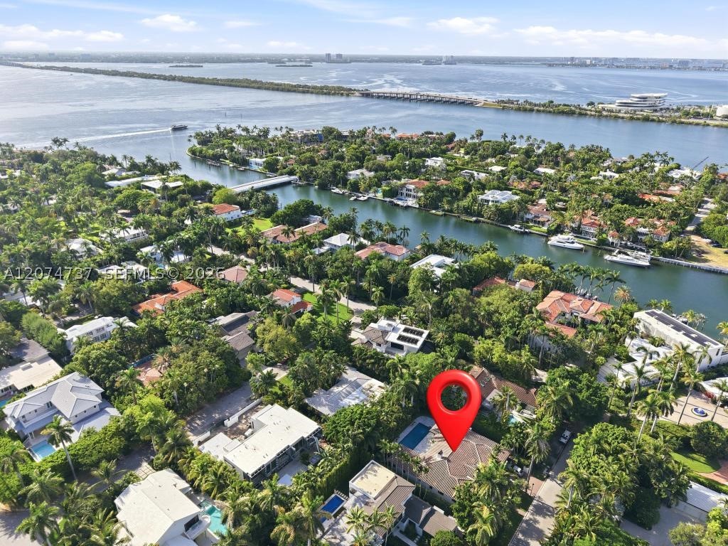 2532 NW Lake Ave, Miami Beach FL 33140