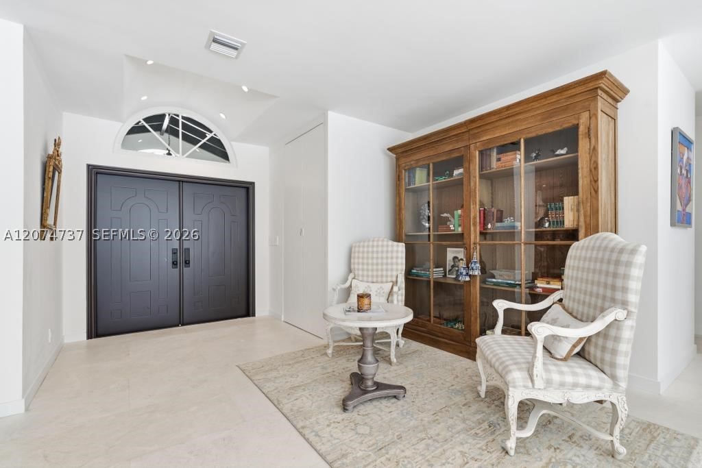 2532 NW Lake Ave, Miami Beach FL 33140