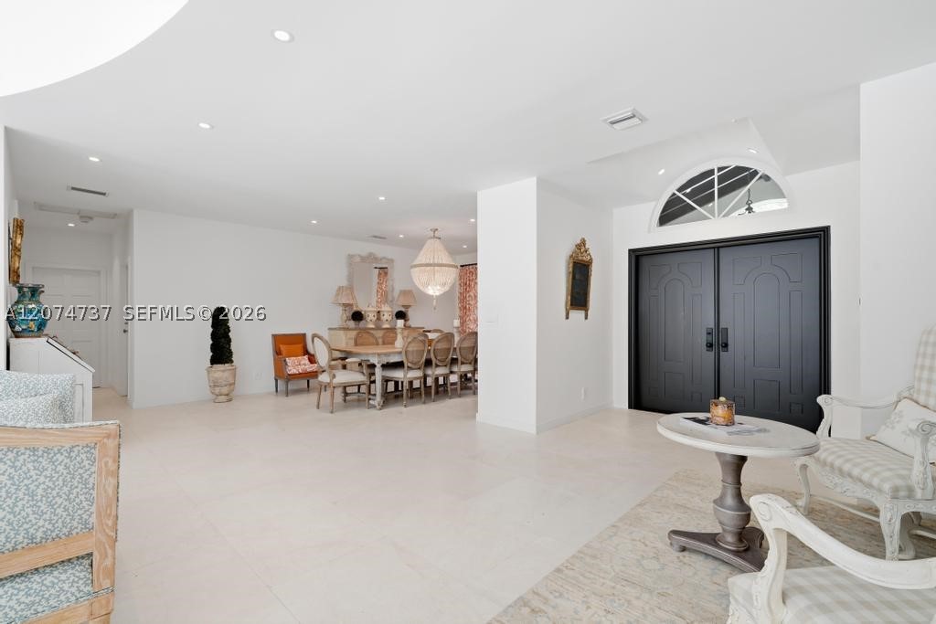 2532 NW Lake Ave, Miami Beach FL 33140