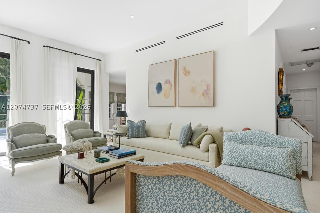 2532 NW Lake Ave, Miami Beach FL 33140