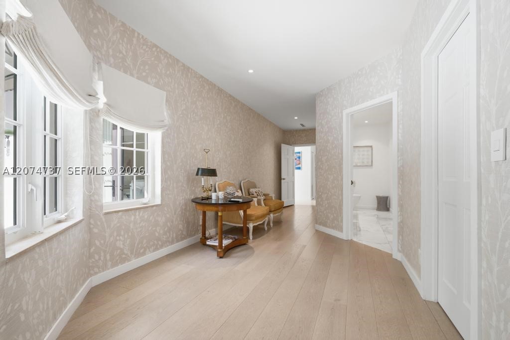 2532 NW Lake Ave, Miami Beach FL 33140
