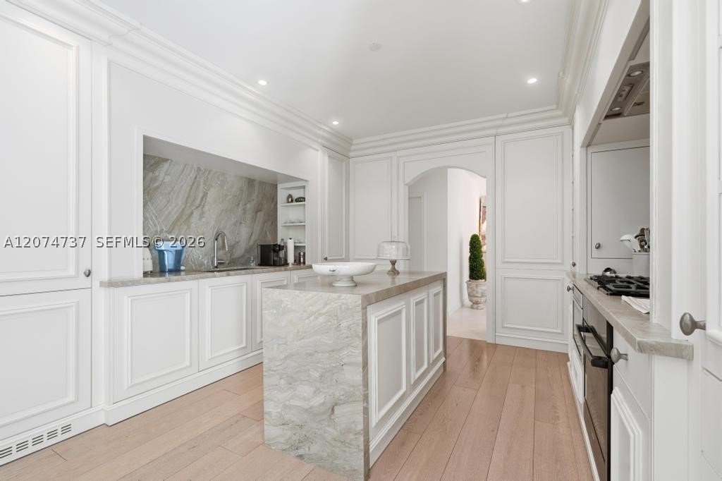 2532 NW Lake Ave, Miami Beach FL 33140