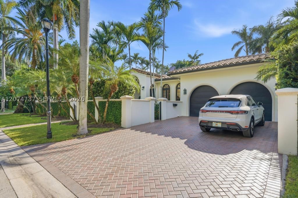 2532 NW Lake Ave, Miami Beach FL 33140