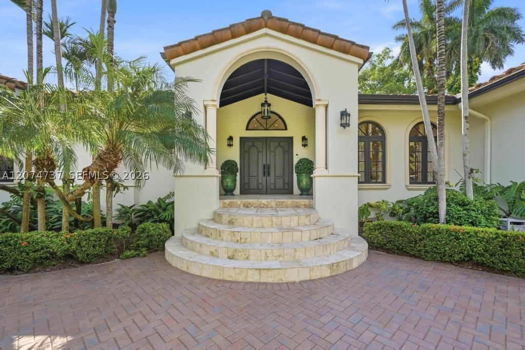 2532 NW Lake Ave, Miami Beach FL 33140