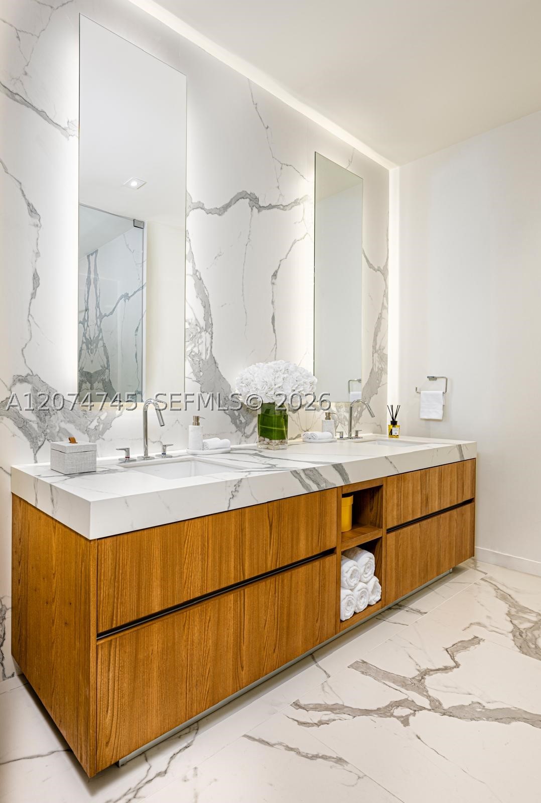 1400 Biscayne Blvd #3501, Miami FL 33132