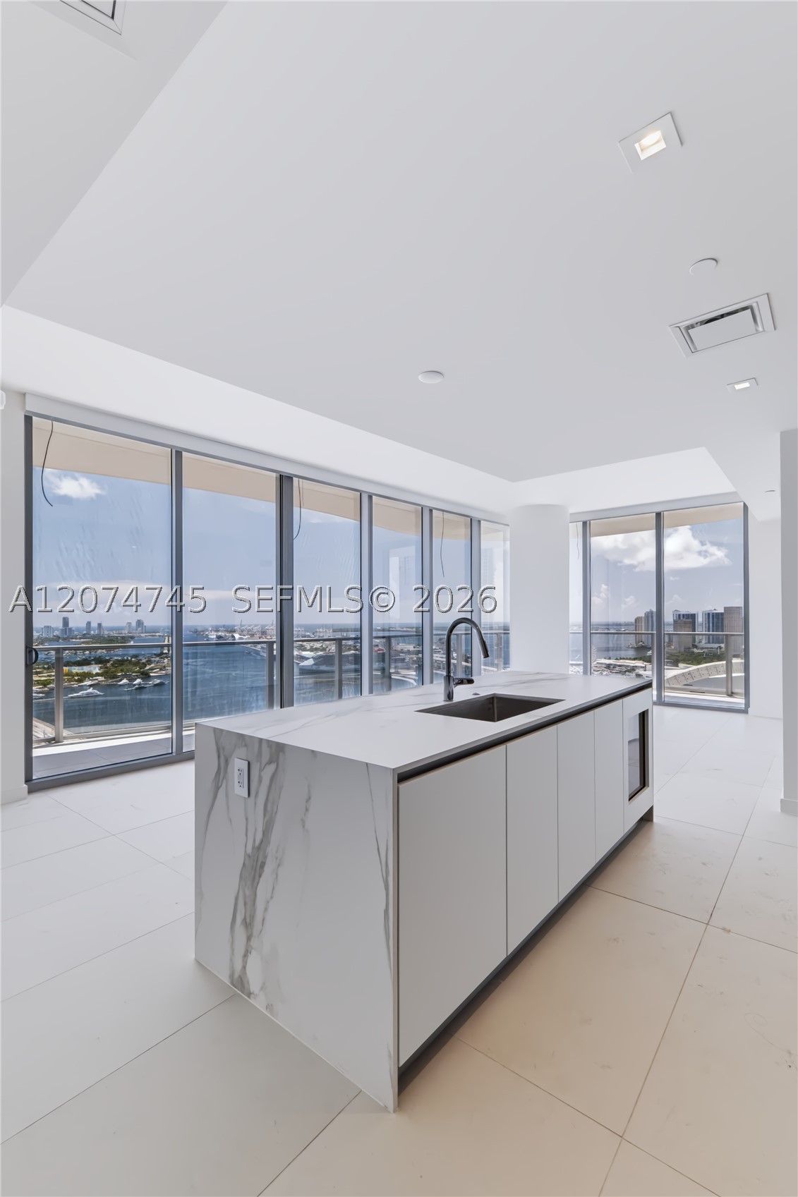 1400 Biscayne Blvd #3501, Miami FL 33132