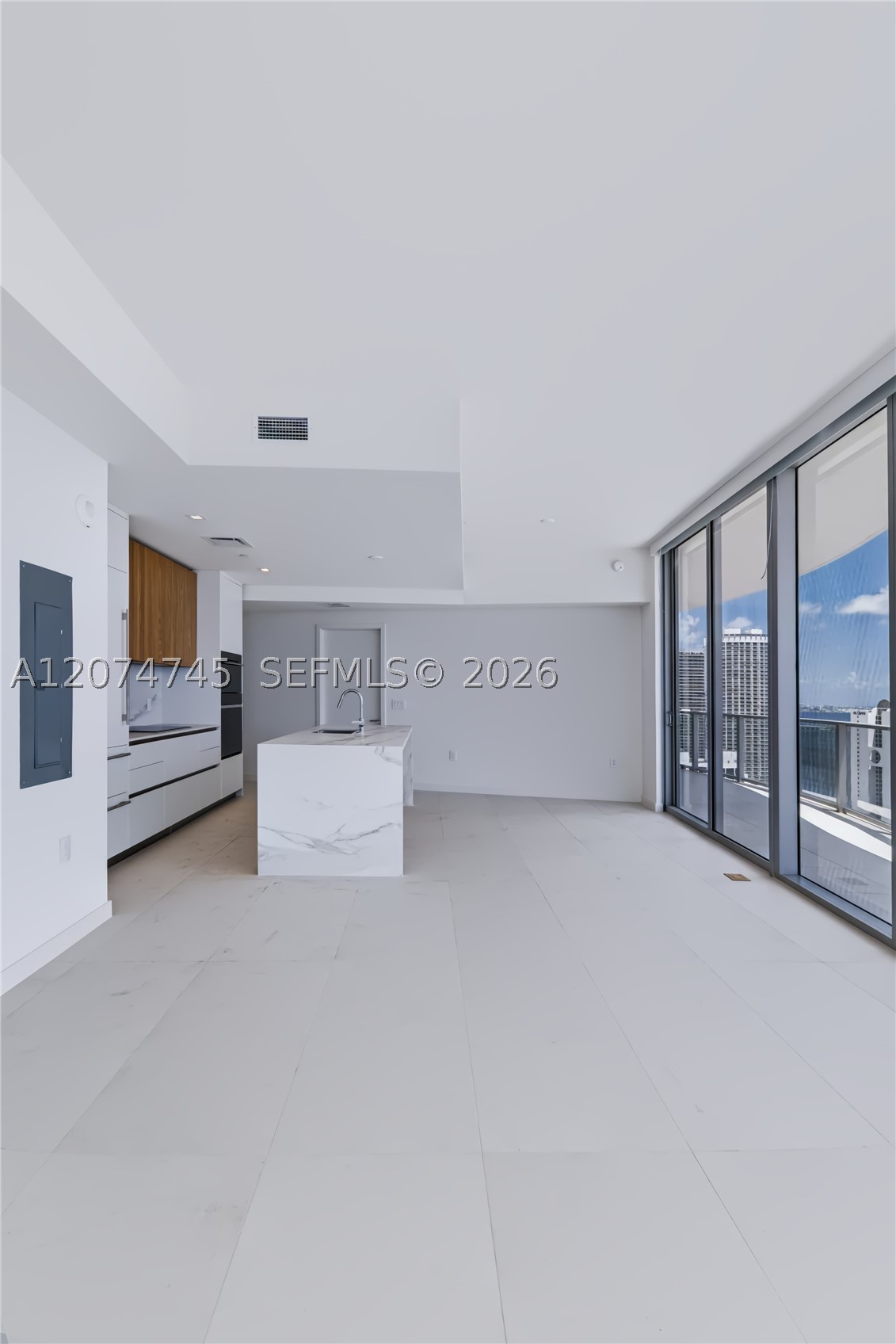 1400 Biscayne Blvd #3501, Miami FL 33132