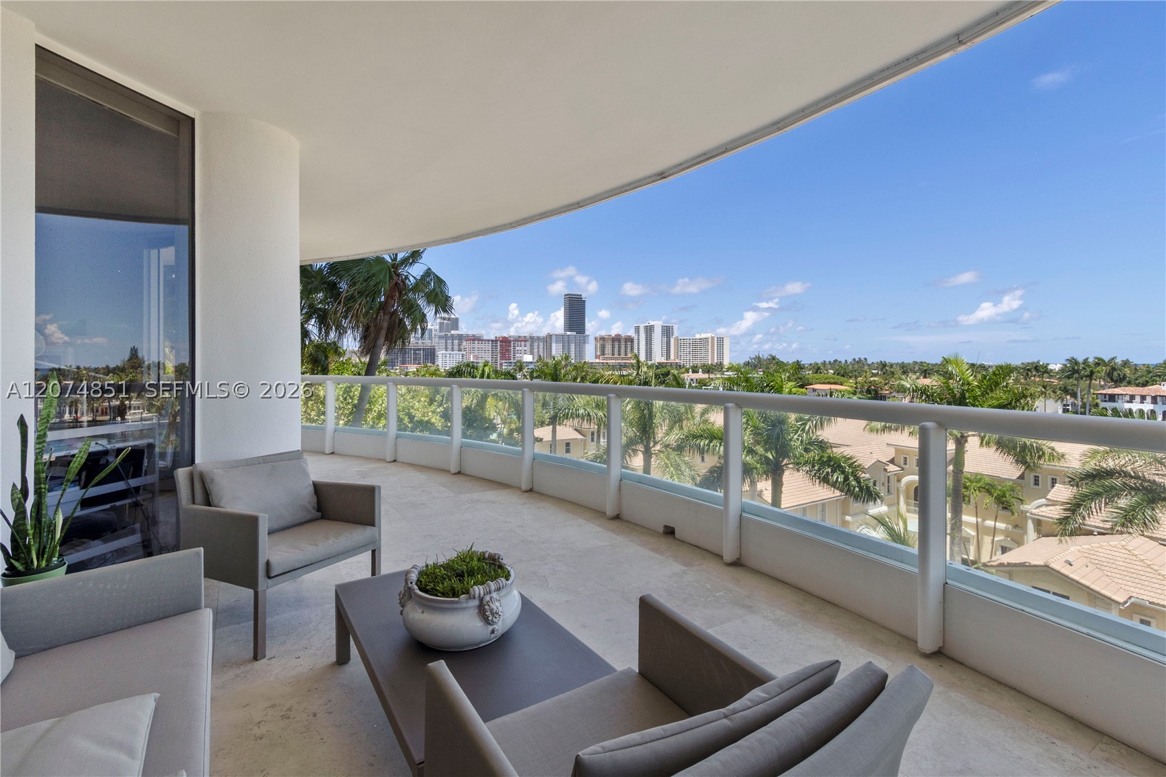 21050 Point Pl #604, Aventura FL 33180