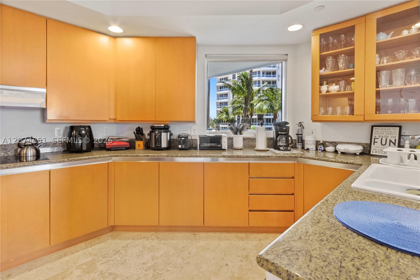 21050 Point Pl #604, Aventura FL 33180