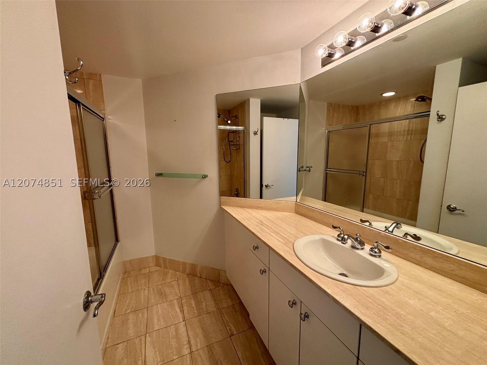 21050 Point Pl #604, Aventura FL 33180