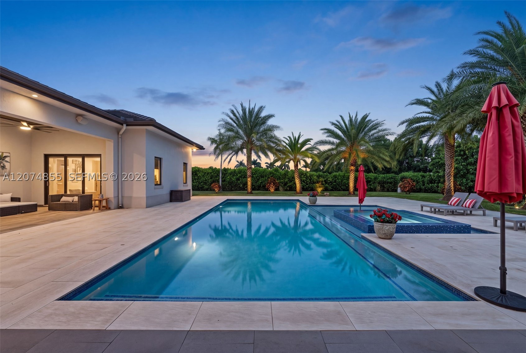 10352 NW 131st St, Hialeah Gardens FL 33018