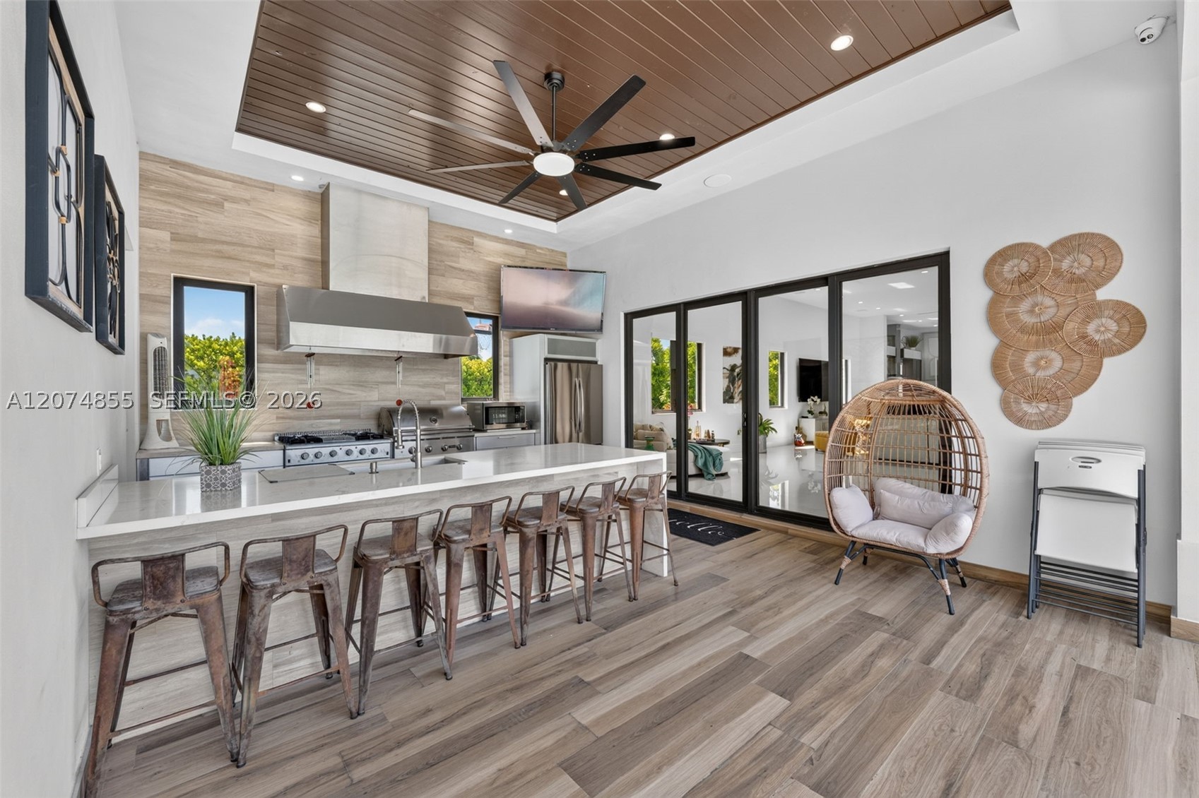 10352 NW 131st St, Hialeah Gardens FL 33018
