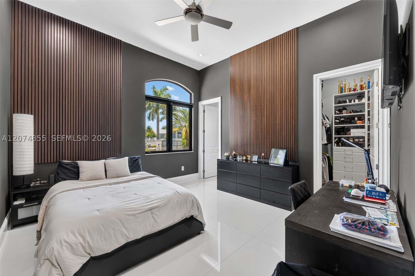 10352 NW 131st St, Hialeah Gardens FL 33018