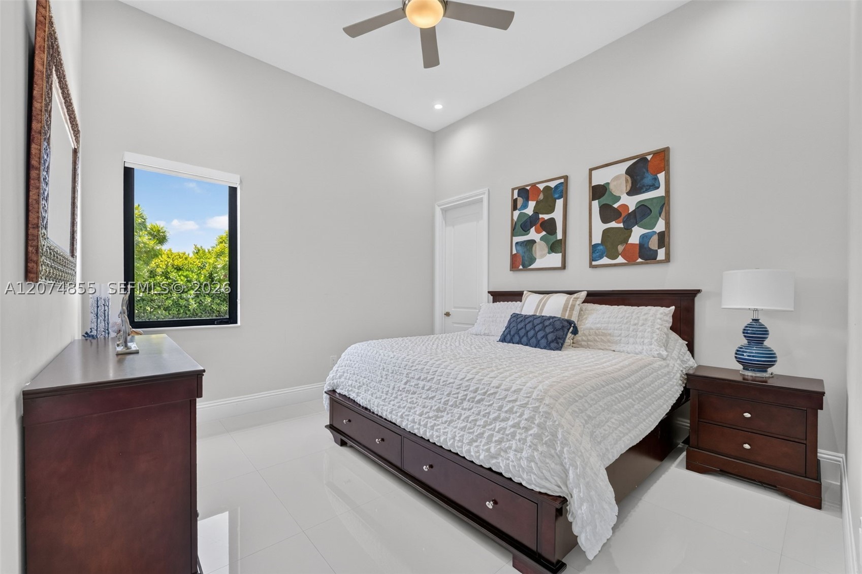 10352 NW 131st St, Hialeah Gardens FL 33018