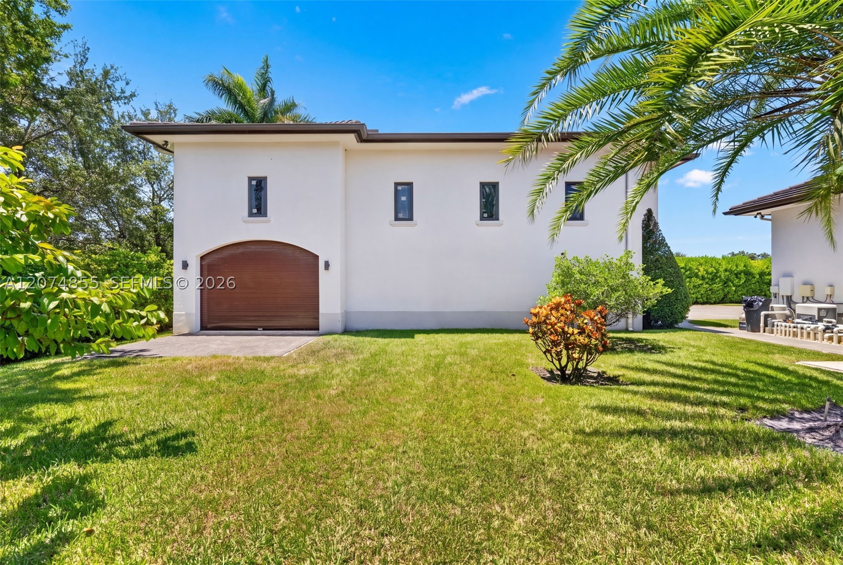 10352 NW 131st St, Hialeah Gardens FL 33018