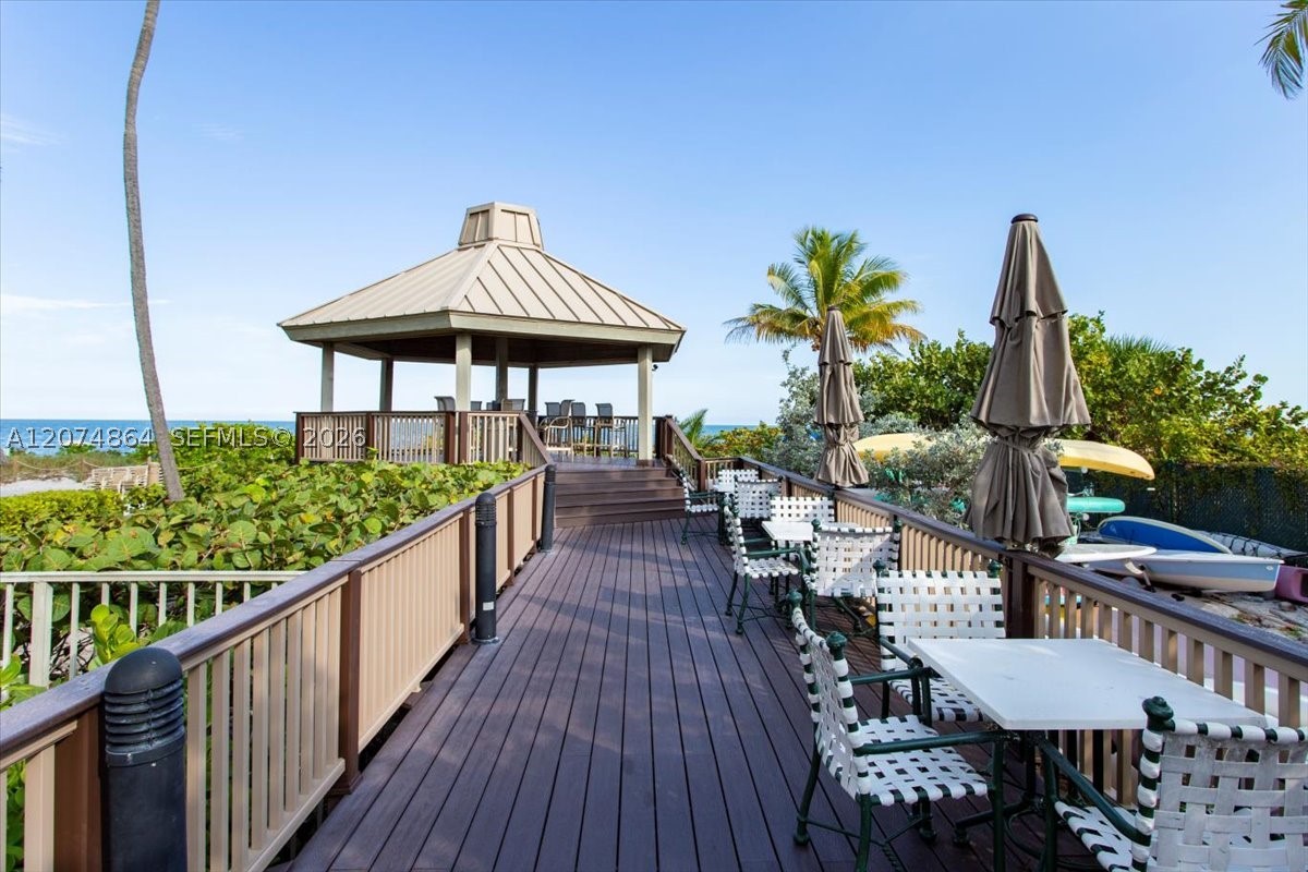 1111 CRANDON BL #B1003, Key Biscayne FL 33149