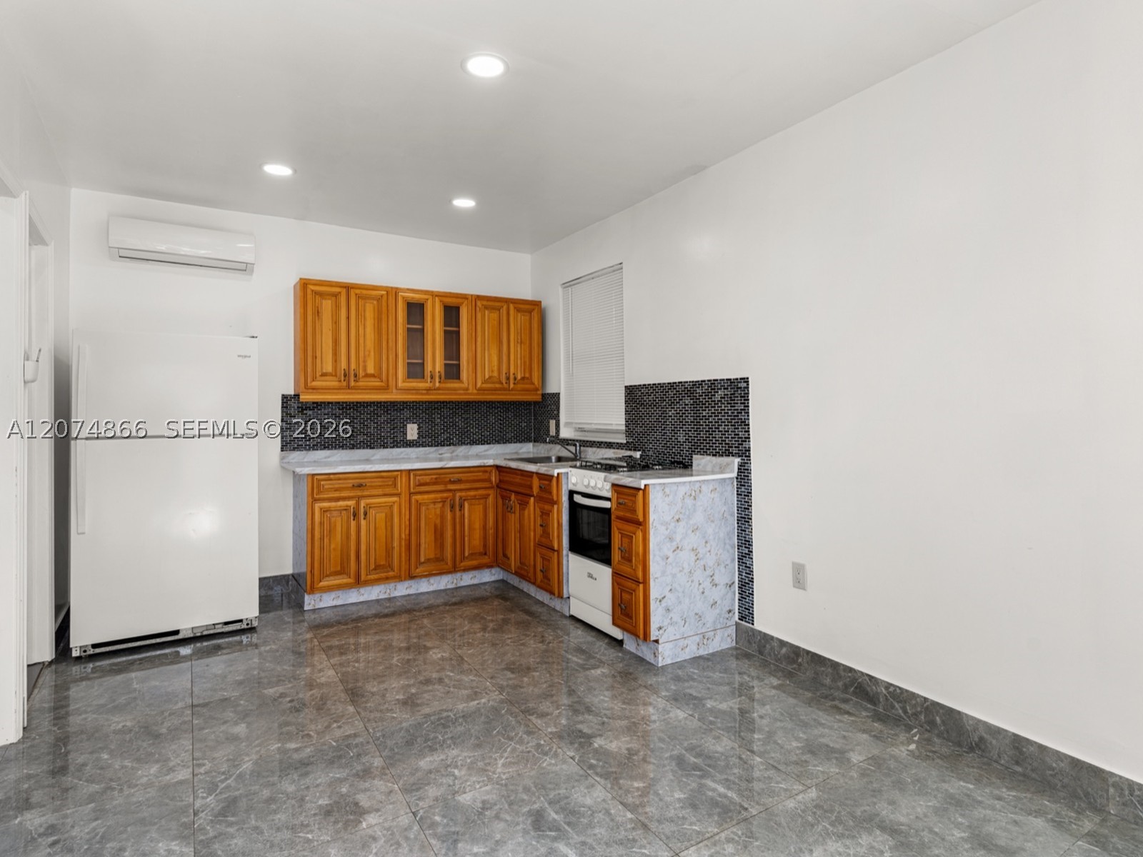 740 NW 32nd Ct, Miami FL 33125