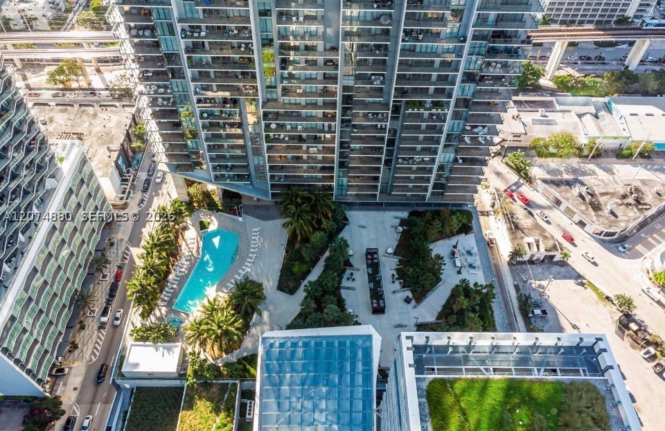 88 SW 7 #2112, Miami FL 33130