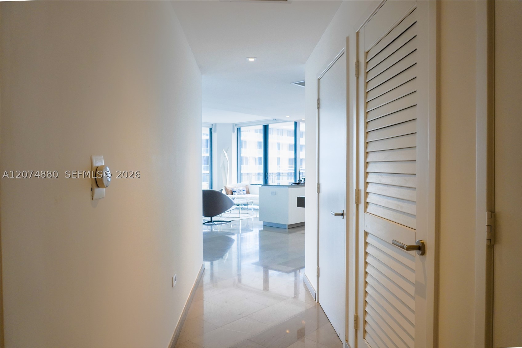 88 SW 7 #2112, Miami FL 33130