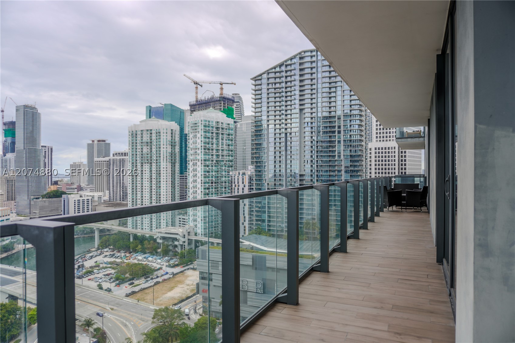 88 SW 7 #2112, Miami FL 33130