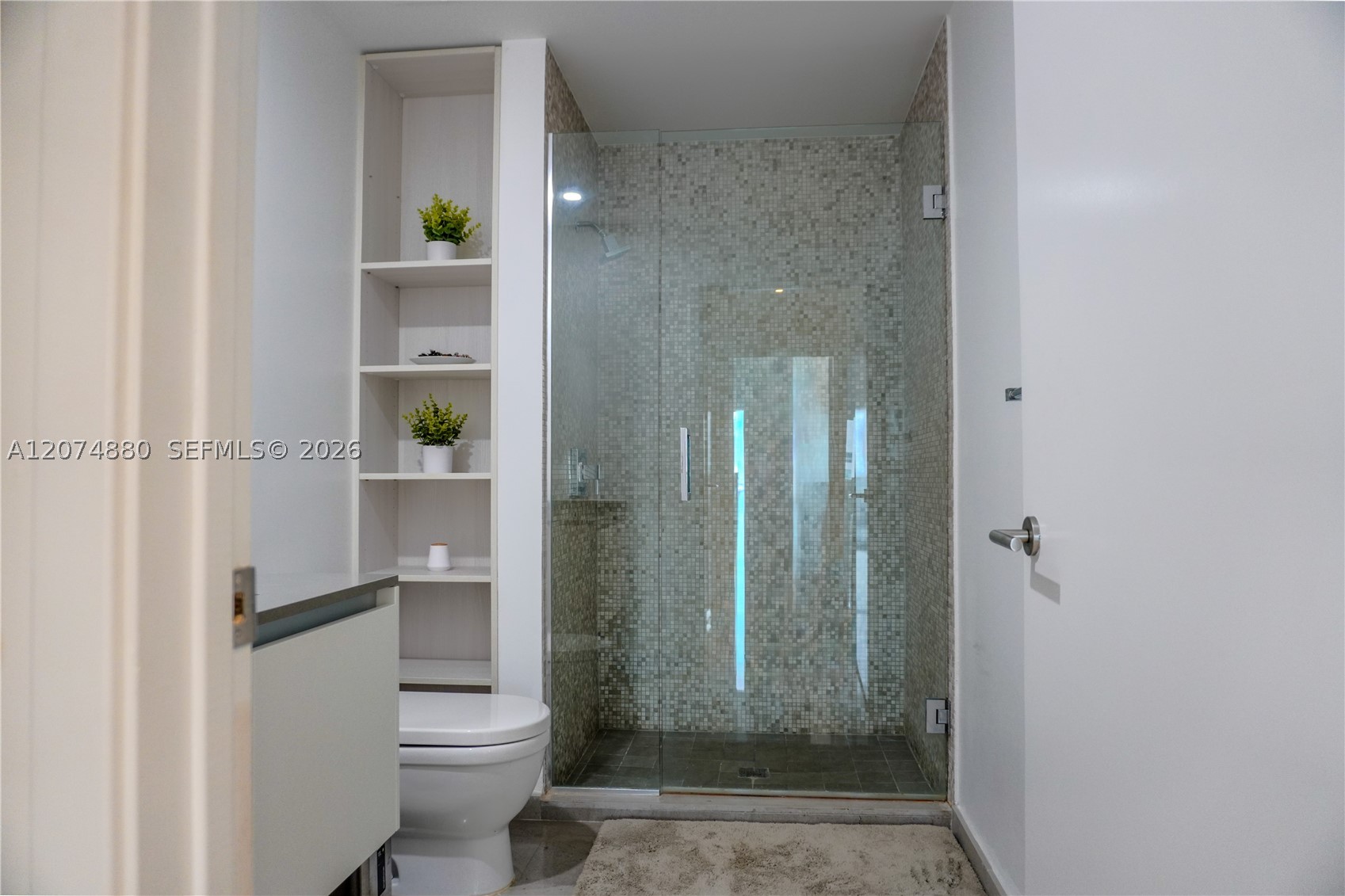 88 SW 7 #2112, Miami FL 33130