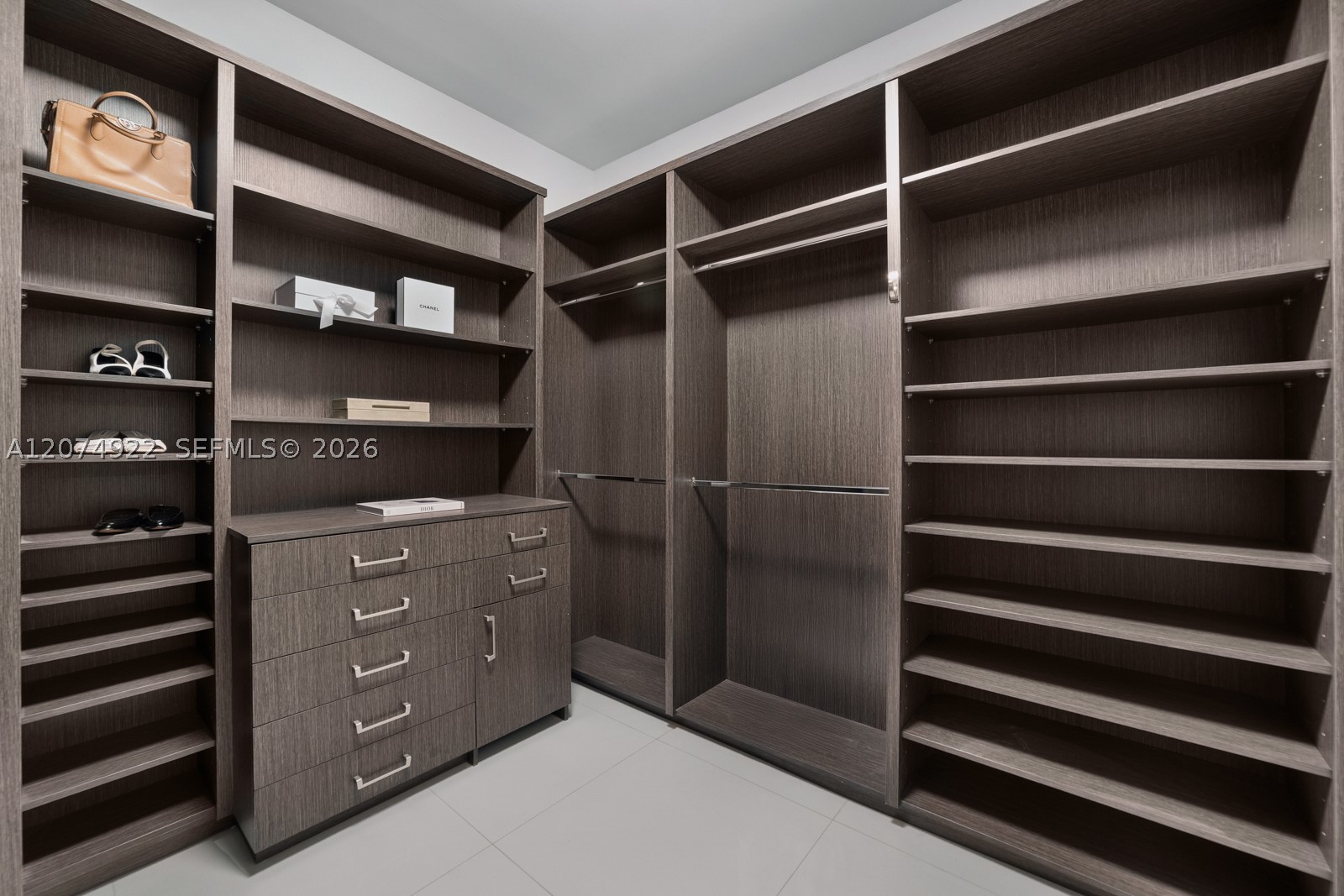 5959 Collins Ave #1606, Miami Beach FL 33140