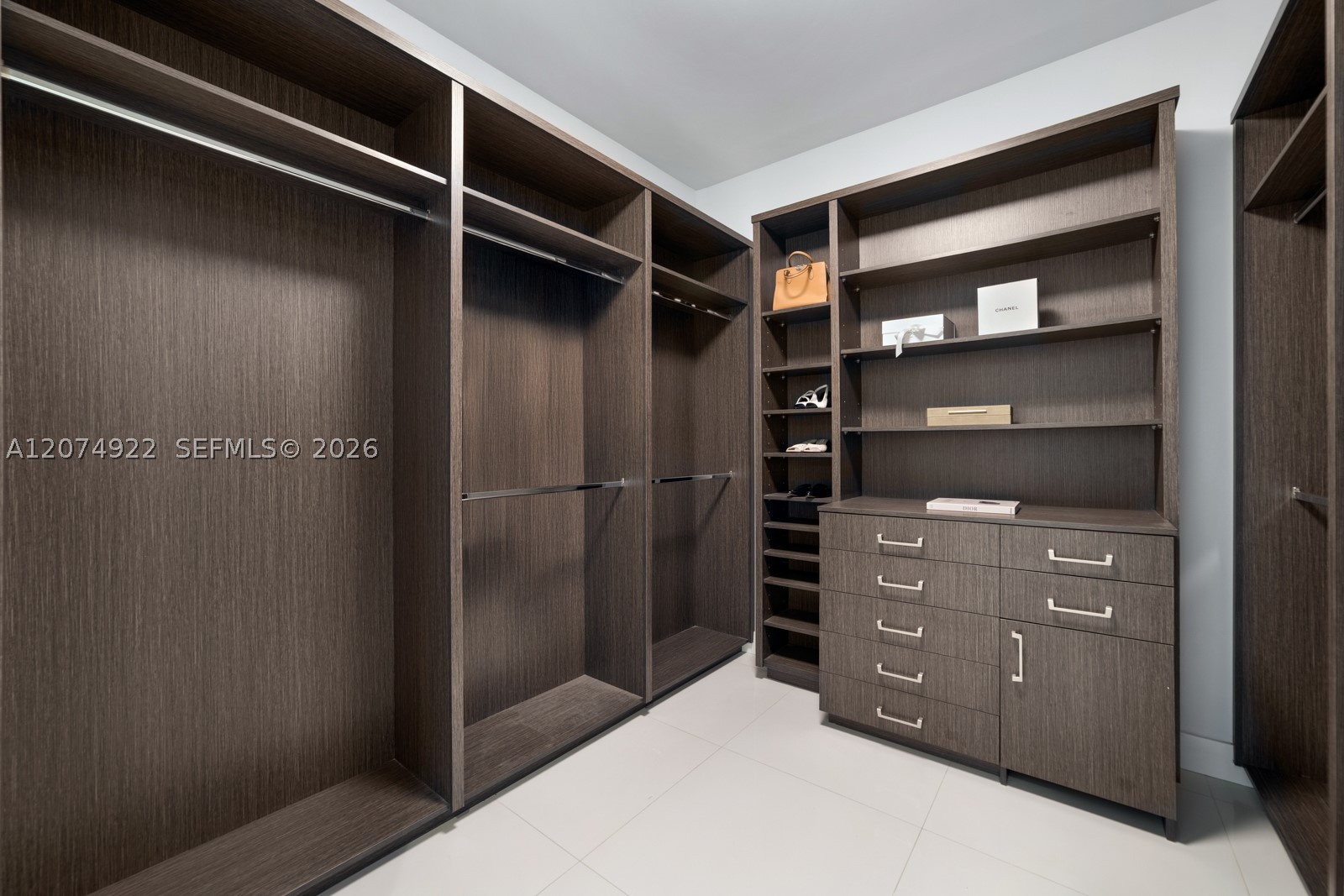5959 Collins Ave #1606, Miami Beach FL 33140