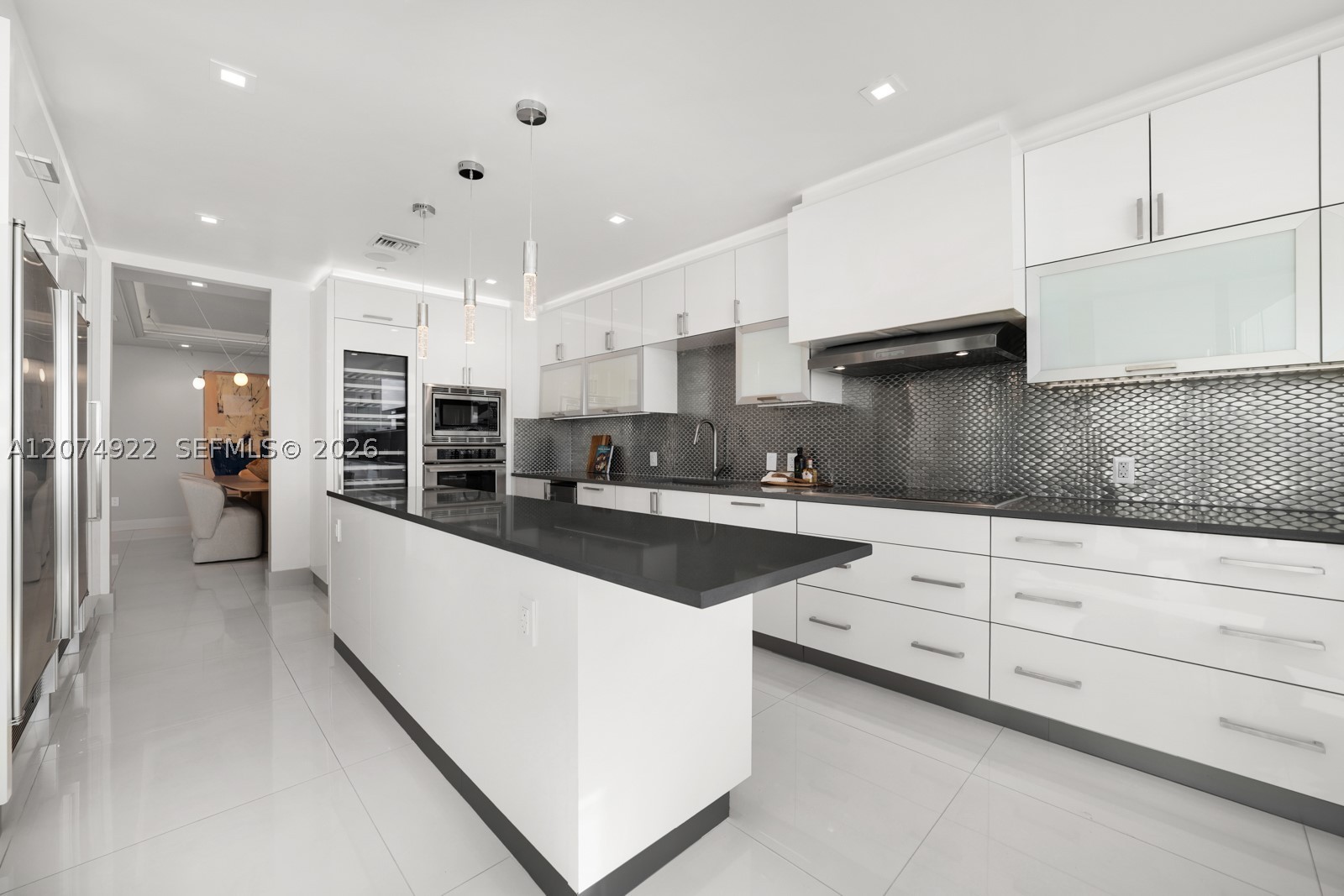 5959 Collins Ave #1606, Miami Beach FL 33140