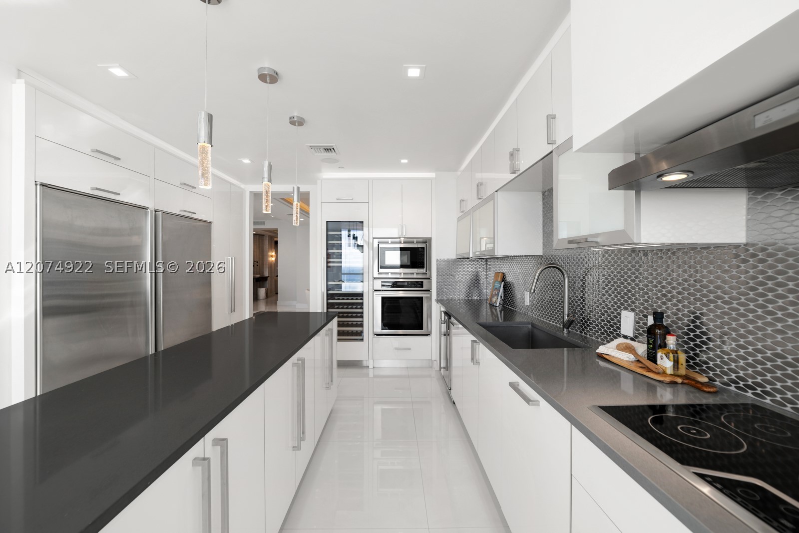 5959 Collins Ave #1606, Miami Beach FL 33140